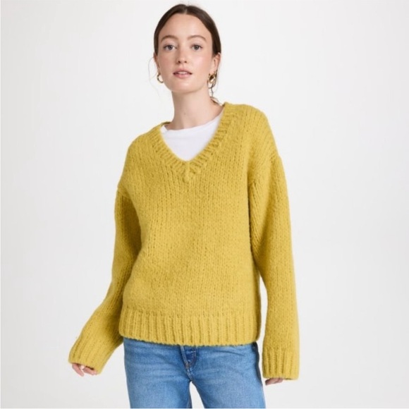 NWT RE/DONE 50s V-Neck Chartreuse Green Chunky Soft Pullover Sweater size medium - Picture 1 of 11